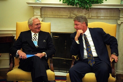 משמאל Lee Iacocca משמאל Lee Iacocca